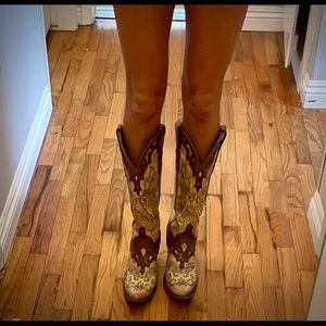 Corral Crackle Bone Tan Studs Boots 6.5